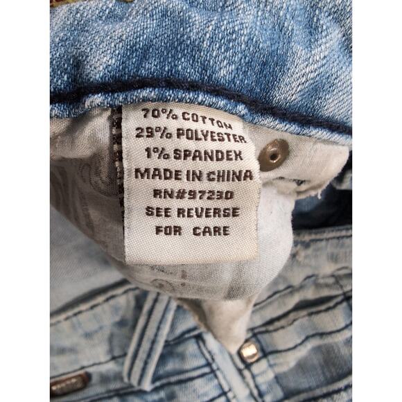 Y2K YNQ Distressed Denim Bermuda Shorts Womens Sz 11 Cutoff Raw Hem Ripped - Picture 10 of 13